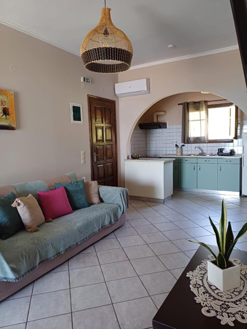Eleana apartments&studios Agios Georgios Pagon Exterior foto